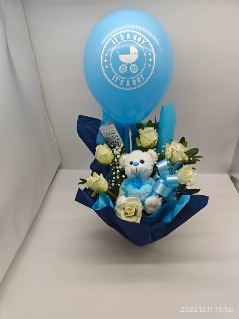 Ανθοσύνθεση για αγόρι με λούτρινο και μπαλόνι