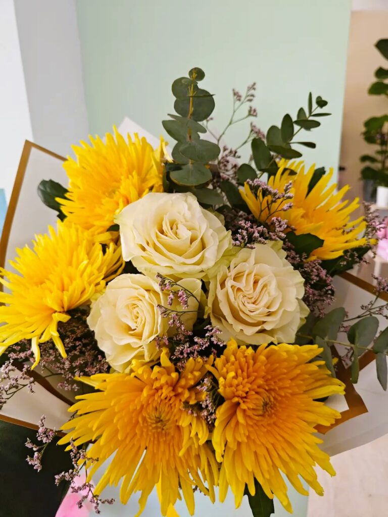 Two tone Bouquet 6987